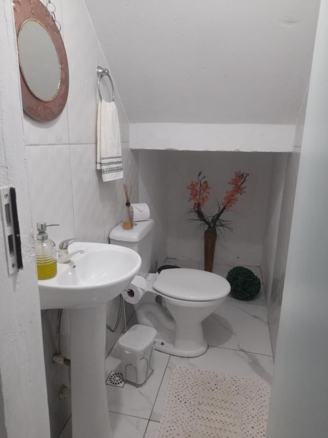 Casa Ampla E Aconchegante Homestay